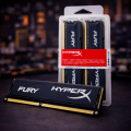 Pamięci HyperX Fury na tle miasta.png