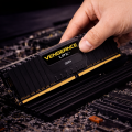 Instalacja modułu RAM Corsair Vengeance.png