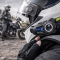Motocyklista z EuroFone S3 Plus.png