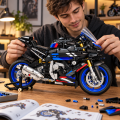 Klocki Technic Motocykl Ścigacz BMW S1000 RR Skala 1:5 z 2 Stojakami Zestaw 1909 el.